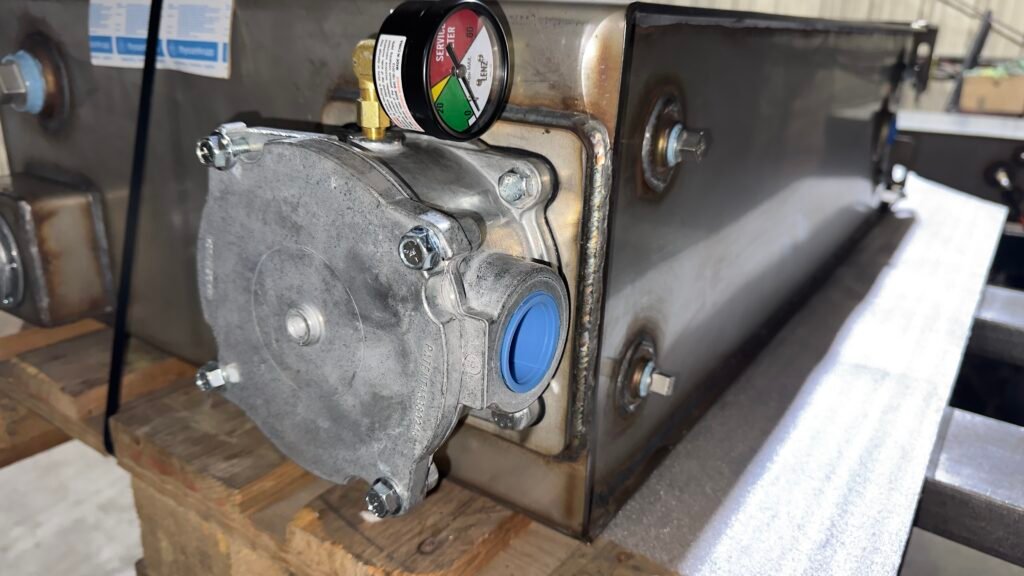 Stainless steel hydraulic reservoir tank with pump mount and pressure gauge – Engineered Welding Iowa